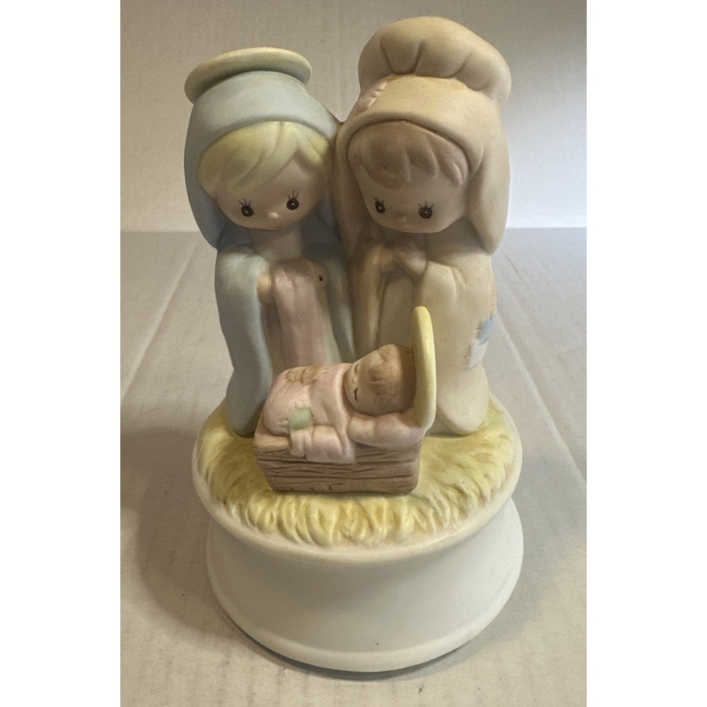 Precious Moments Vintage Christmas Nativity Music 6" Tall‎